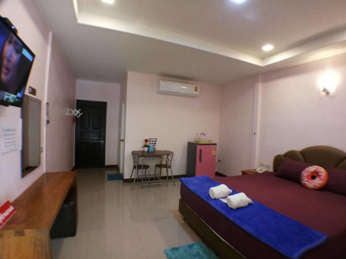 Hi Tech Resort Kabin Buri Exteriör bild